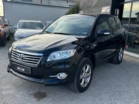 Toyota Rav-4